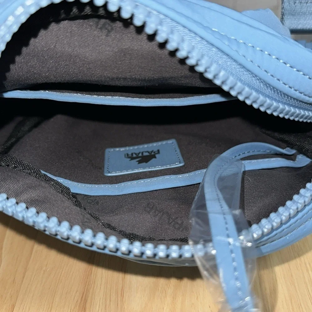 Pajar Canada Blue Nylon Sport Athleisure Crossbody Handbag Purse